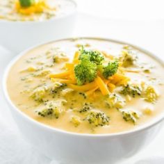 5467b-wholesomeyum_broccoli-cheese-soup-low-carb-gluten-free-3
